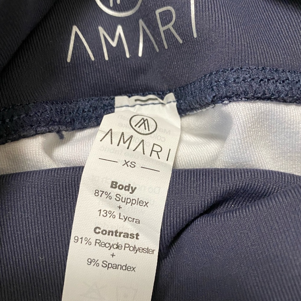 AMARI High Rise Leggings - Picture 2 of 6